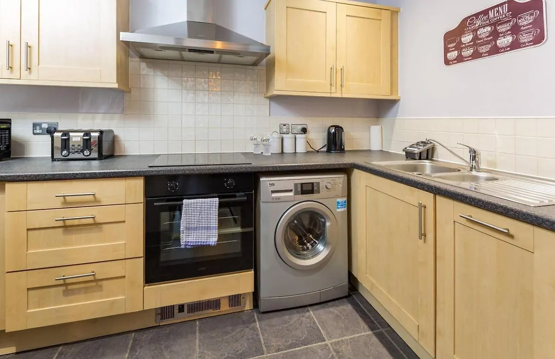 Luxurious City Sleeps 10 Liverpool