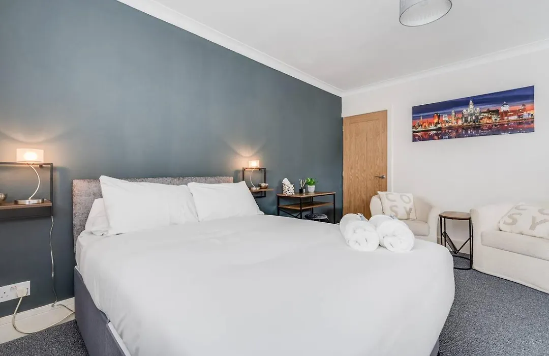 Pass The Keys Woolton - Flat Next To Station Beatles Attractions *