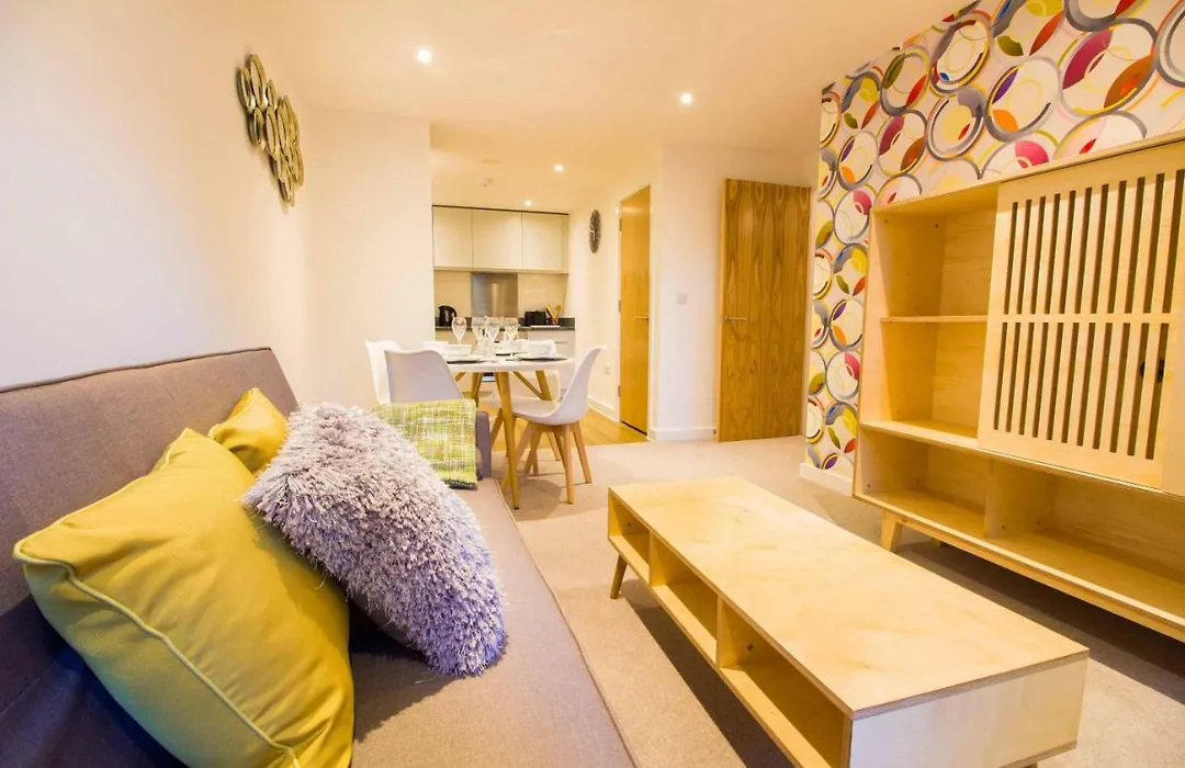 Open Key 3* Liverpool
