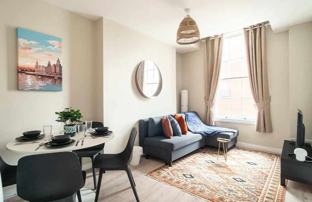 Fabulous 1 Bedroom In Apartment Liverpool