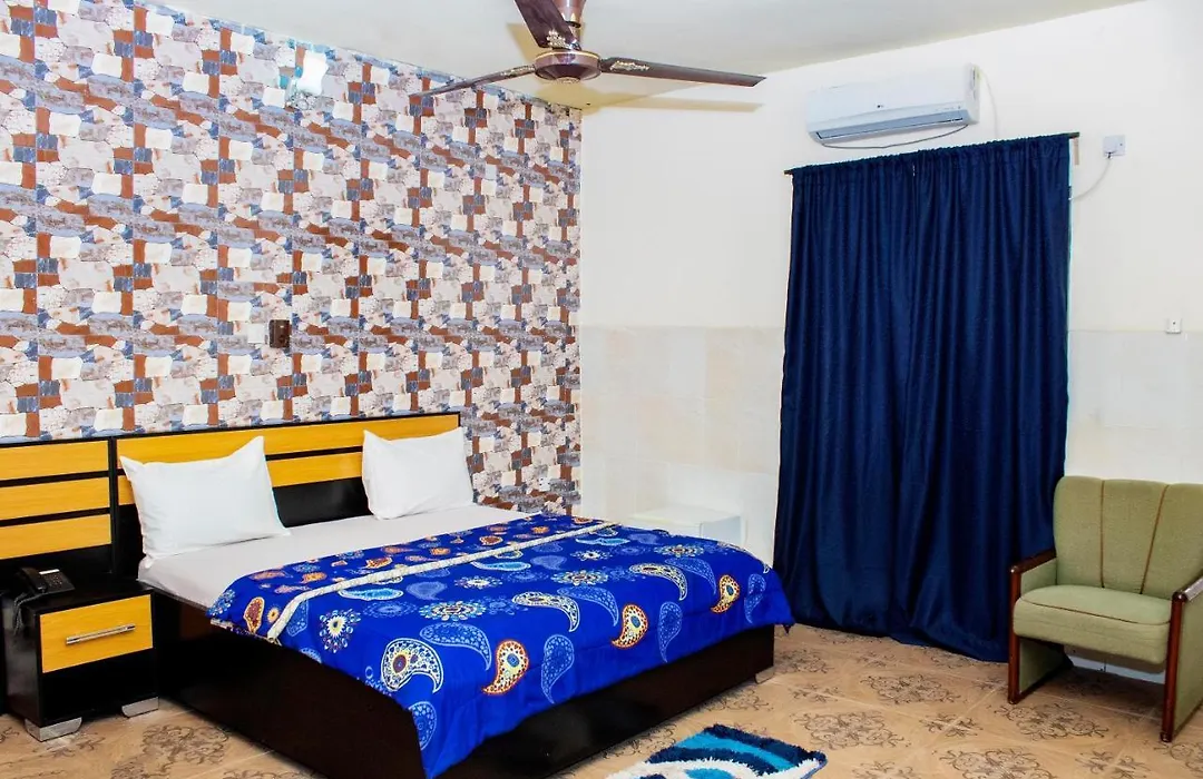 Pedallo Luxury Otel Abuja