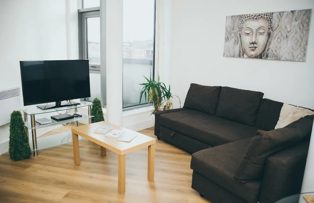 Serviced In City Centre - Free Parking - Balcony - By Happy Days Ливерпуль